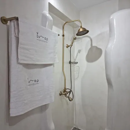 Onar Luxuries * Ermoupoli