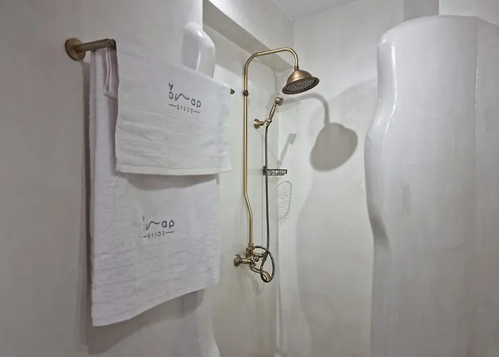 Onar Luxuries * ארמופוליס