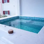 Onar Luxuries